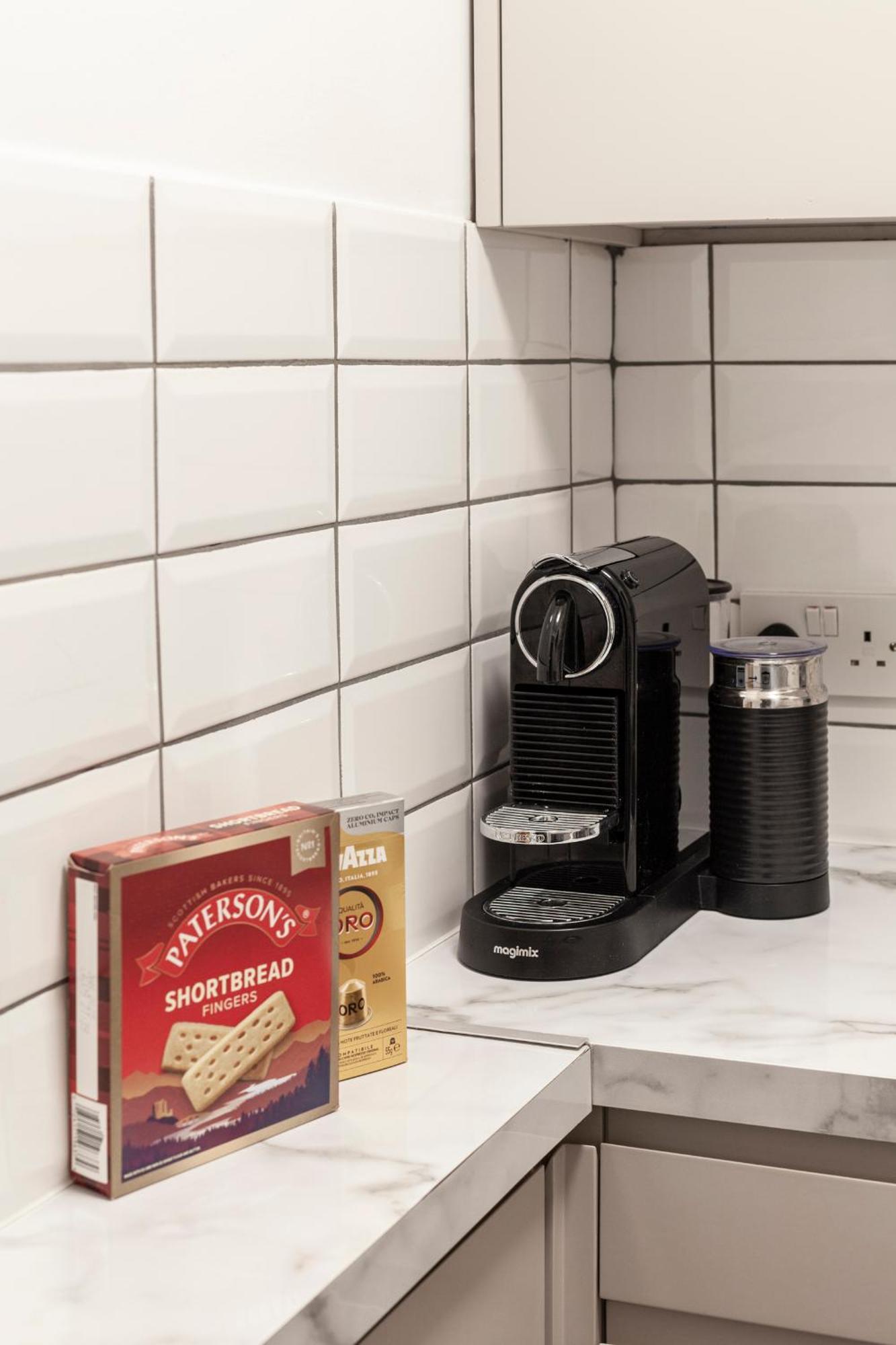 Apartment Soho Nest London